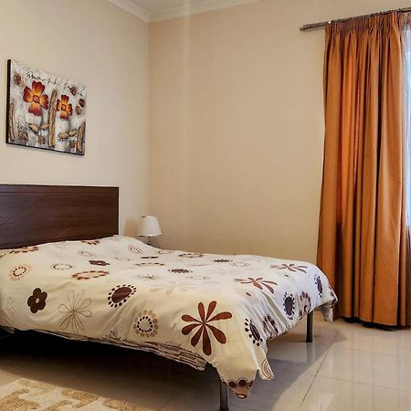 Riviera Holiday Apartments - Seafront - Wifi Marsaskala Extérieur photo