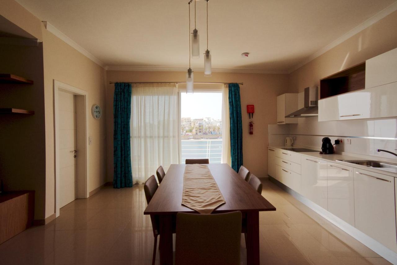 Riviera Holiday Apartments - Seafront - Wifi Marsaskala Extérieur photo