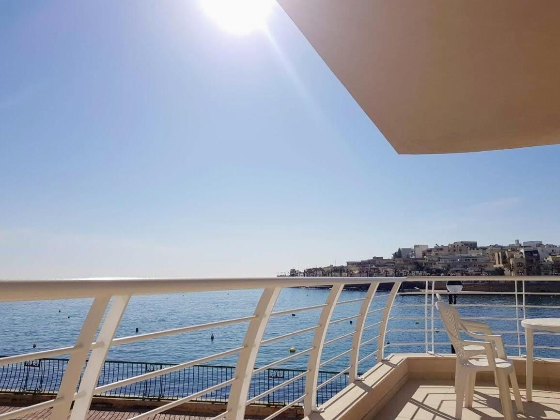 Riviera Holiday Apartments - Seafront - Wifi Marsaskala Chambre photo